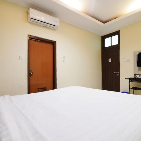 Hotel Istana Bungur Джакарта Экстерьер фото